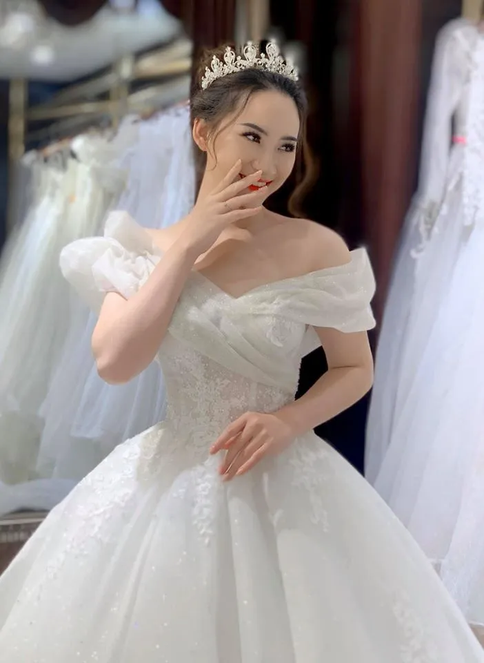 Bí quyết chọn váy cưới đẹp