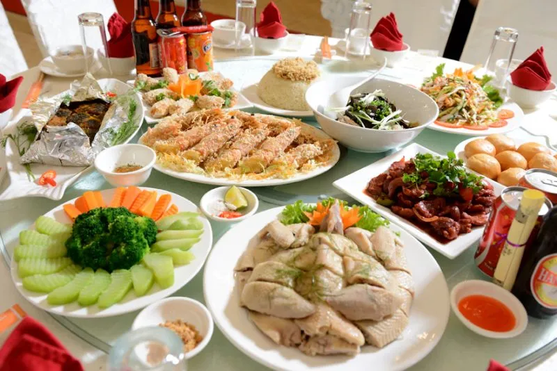 Món chính: Đậm đà hương vị đặc trưng